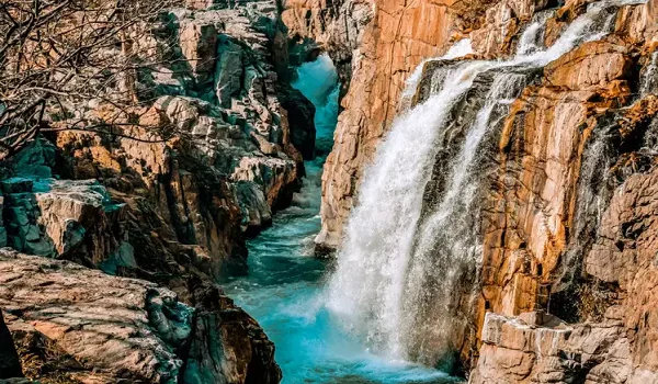 Hogenakkal Falls